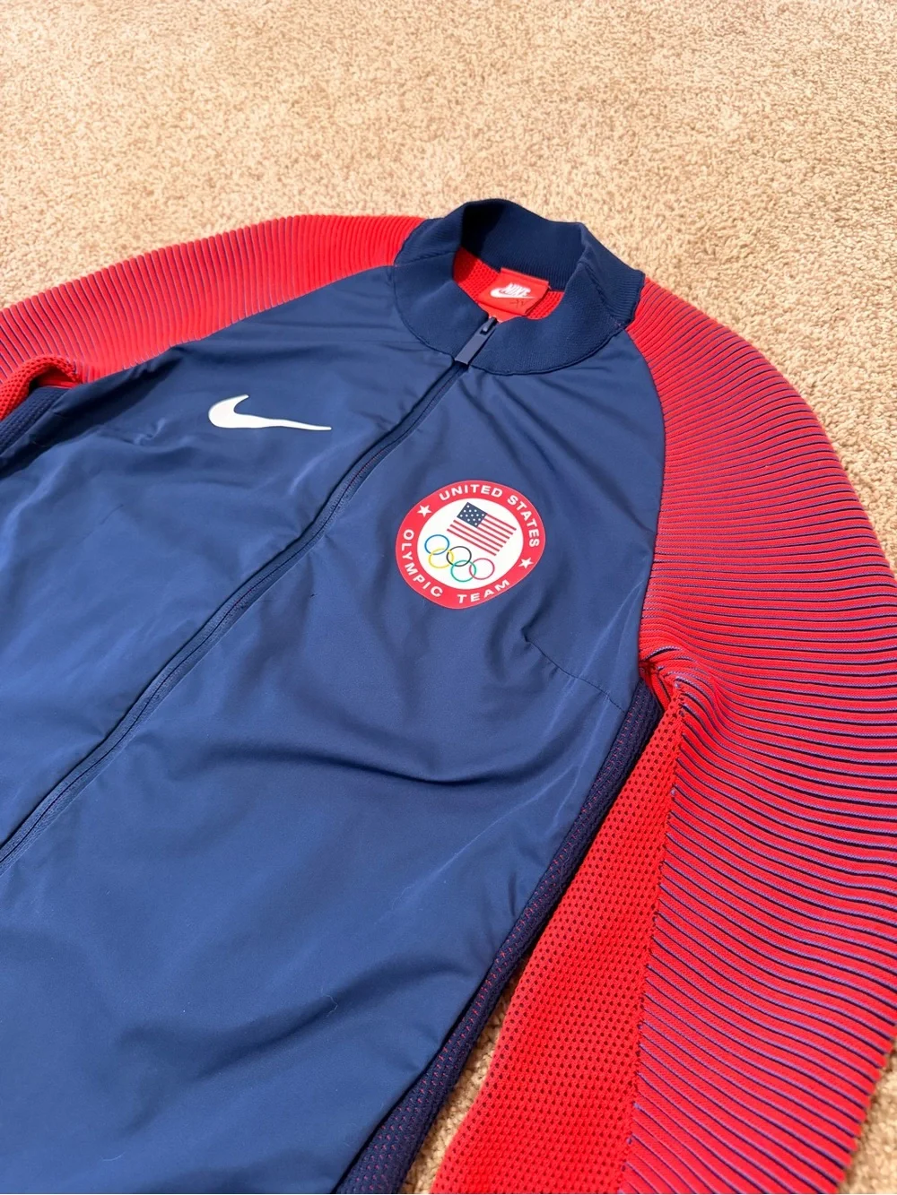 Nike Team USA Rio 2016 Dynamic Reveal Jacket Women’s Small